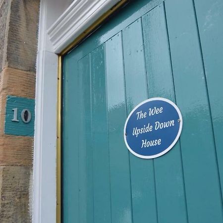 The Wee Upside Down House Apartment Linlithgow Bagian luar foto