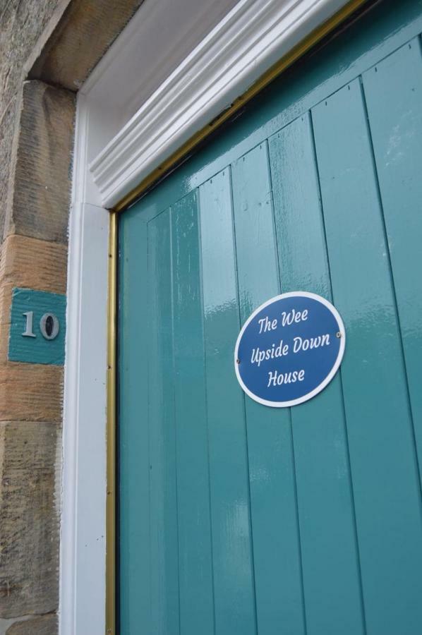 The Wee Upside Down House Apartment Linlithgow Bagian luar foto